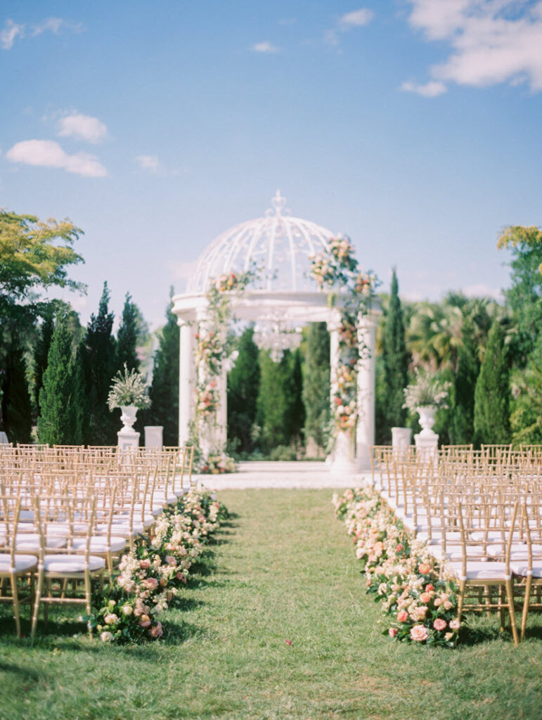 European-inspired-weddding-martha-stewart-tom-trovato-flowers-naples-florida (7)